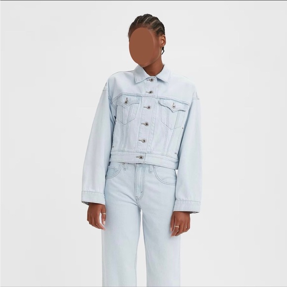 Levi's Silvertab Light Wash Cropped Trucker Jacket Women's Size Large, BRAND NEW - Picture 3 of 10